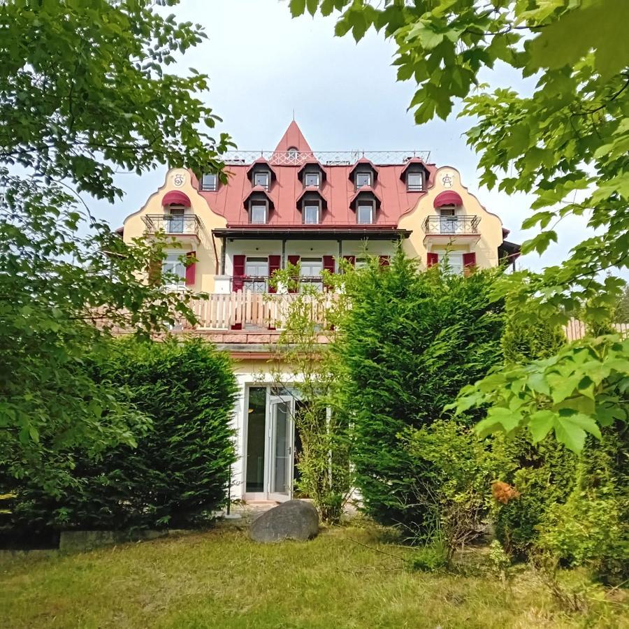 Hotel Regina Del Bosco Ronzone Esterno foto