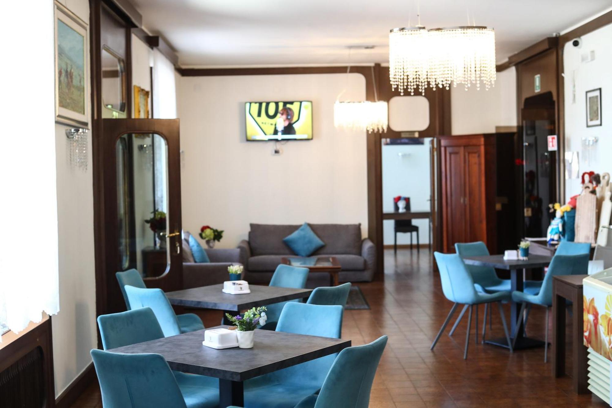 Hotel Regina Del Bosco Ronzone Esterno foto