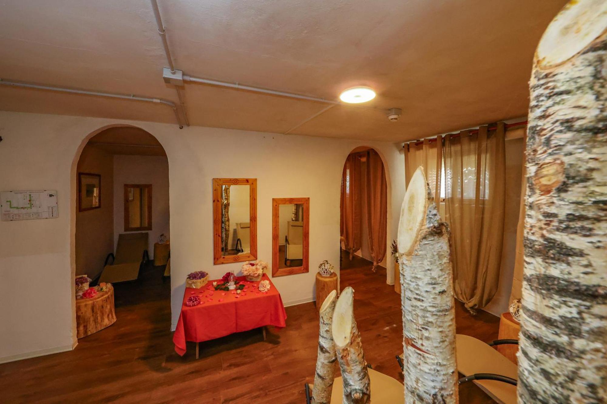 Hotel Regina Del Bosco Ronzone Esterno foto