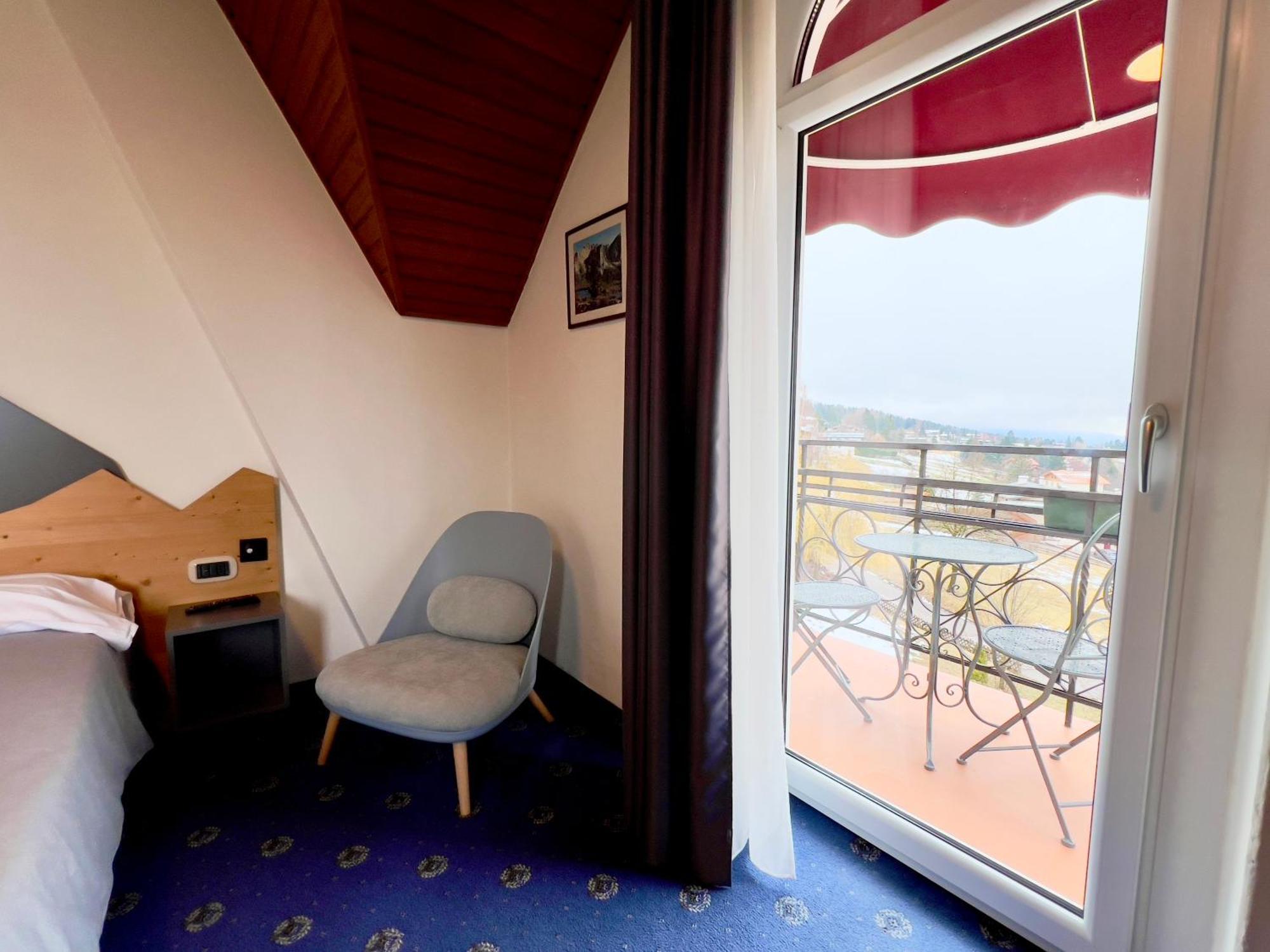 Hotel Regina Del Bosco Ronzone Esterno foto