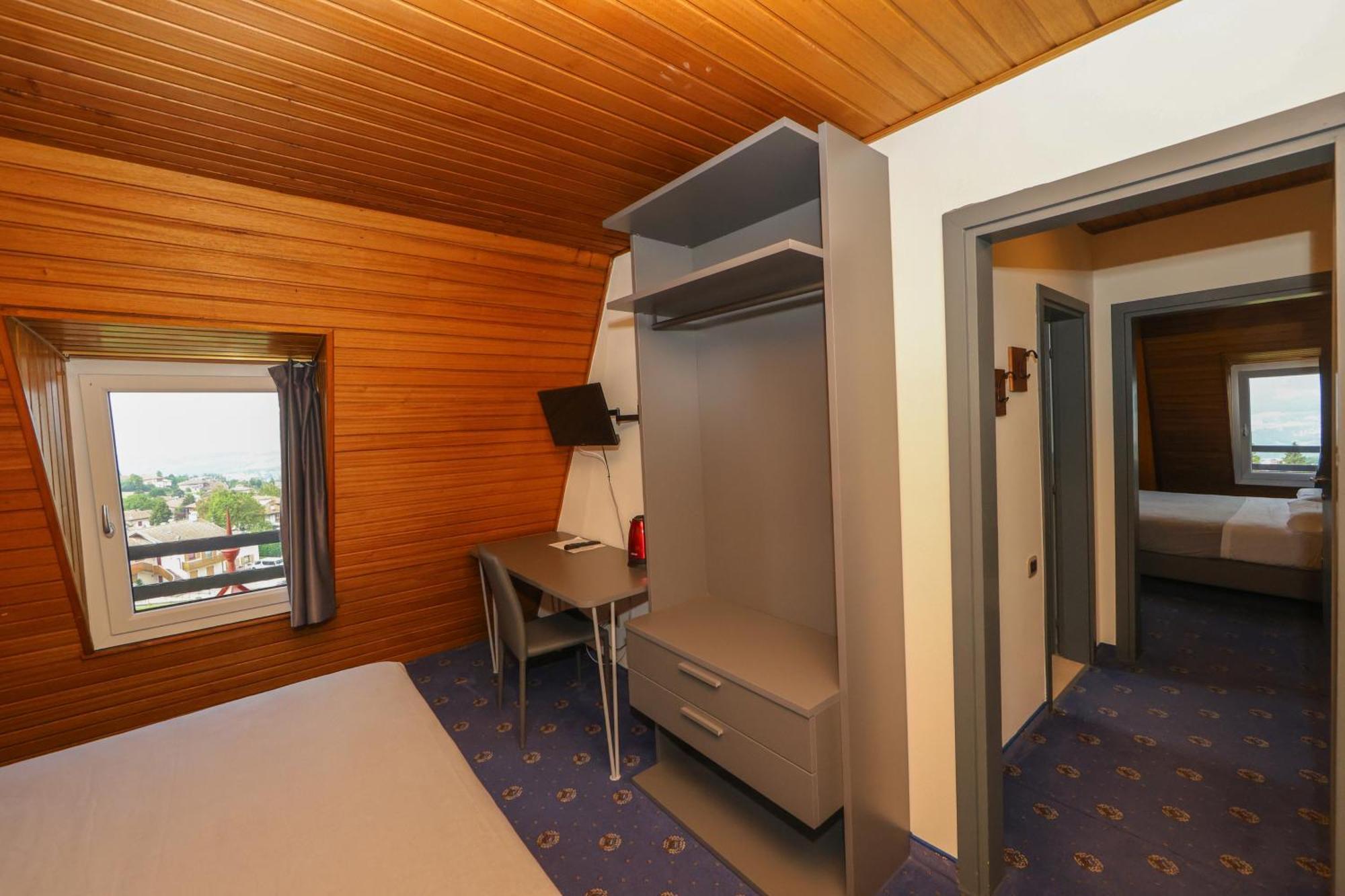 Hotel Regina Del Bosco Ronzone Esterno foto